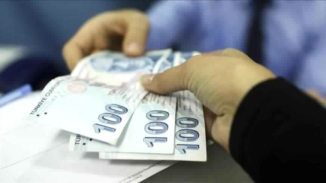 Fırsatçılar, Yeni Yılı Bahane Ederek Fiyatları Artırdı