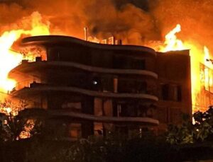 İzmir’in Narlıdere ilçesinde site yangını denetim altına alındı