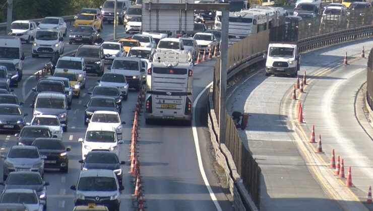 Bakırköy’de ‘Beyaz yol’ çalışması trafik yoğunluğuna neden oldu