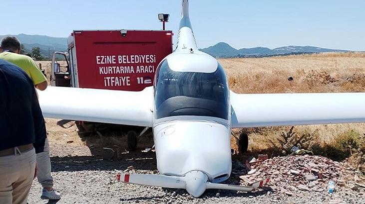 Çanakkale’de eğitim uçağı tarlaya acil iniş yaptı