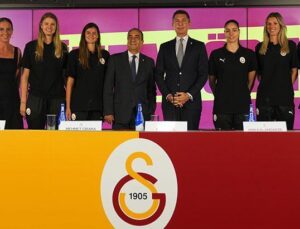 Galatasaray Daikin’de 5 imza birden! İşte merasimden imgeler