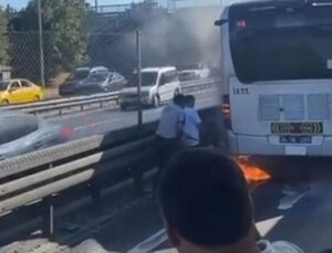 Metrobüste dehşet dolu dakikalar! Motor kısmında yangın çıktı