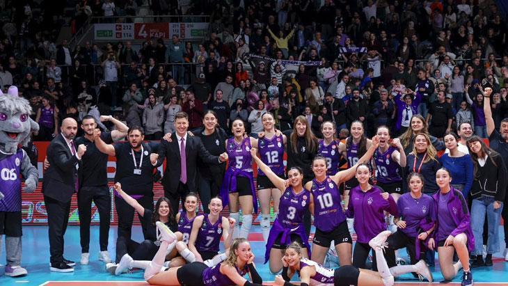 Zerenspor, Eczacıbaşı’nı karar setinde geçti