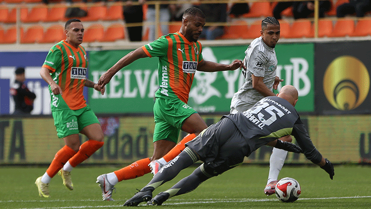 Alanyaspor, Kocaelispor’u farklı mağlup etti: 5-0