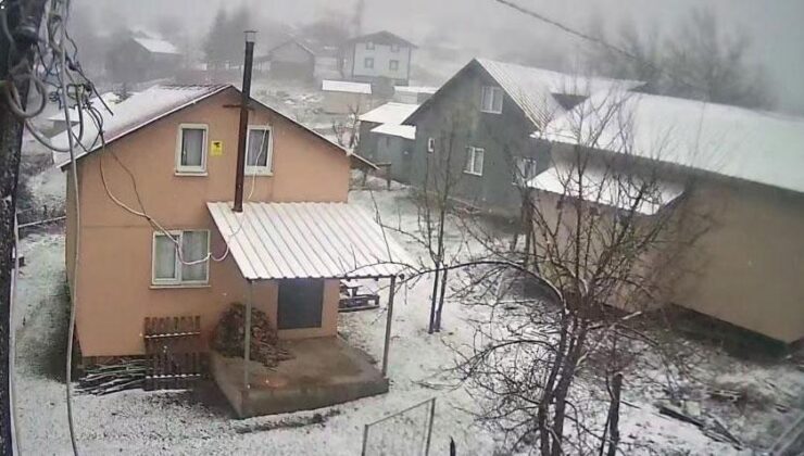 Bahar ortasında kar sürprizi! İstanbul’un yanı başı beyaza büründü