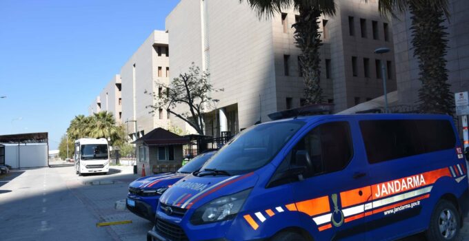 İzmir’deki ‘kooperatif’ soruşturması: Ümit Erkol ve 8 kuşkulu adliyede