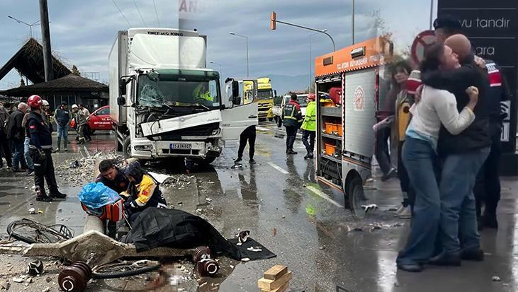 Kırmızı ışık ihlali faciaya dönüştü! Direğin altında kalan yaşlı adam öldü: Kızı hudut krizi geçirdi