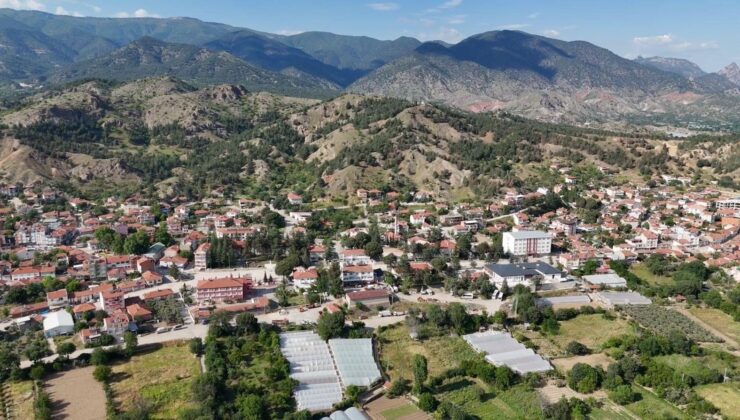 Geçmişte rekor kırmıştı! ‘Türkiye’nin en sıcak yeri’ bayramın birinci gününde tekrar kavruldu: 46 derece