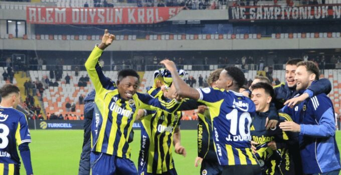 Fenerbahçe’de ayrılık rüzgarı! İngiltere’ye dönüyor