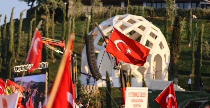 15 Temmuz ruhu 10. yılında! İletişim Başkanı Duran’dan medya ve akademiye 15 Temmuz daveti