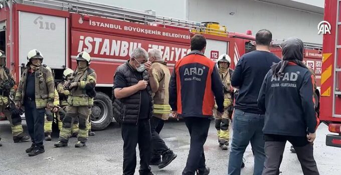 Eyüpsultan’da fabrikada kimyasal tepkime! Çalışanlar tahliye edildi