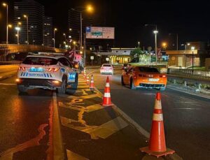 İstanbul’da 15 Temmuz Şehitler Köprüsü ve kimi yollar trafiğe kapatıldı