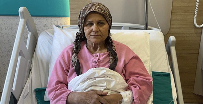 Menisküs ameliyatından korktu, sardığı ot hayatını kabusa çevirdi! Bacaklarını yaktı